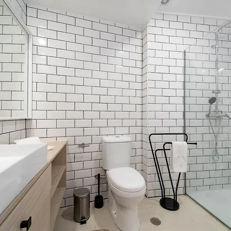 D. Pedro V - T3 Familiar No Centro Da -